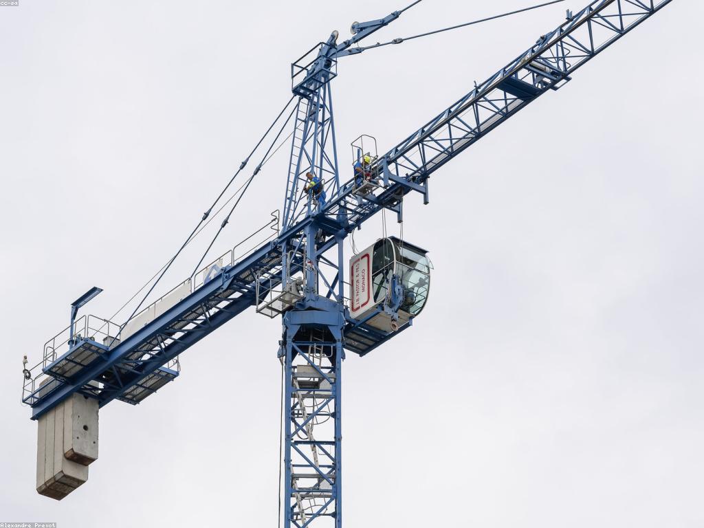 សេវាកម្មអភិវឌ្ឍន៍នាពេលបច្ចុប្បន្ន