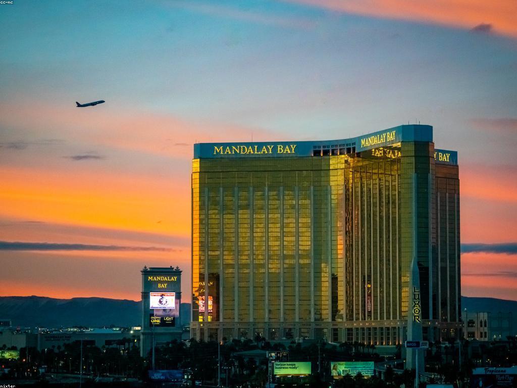 ការពិពណ៌នាអំពីបរិយាកាសកាស៊ីណូ